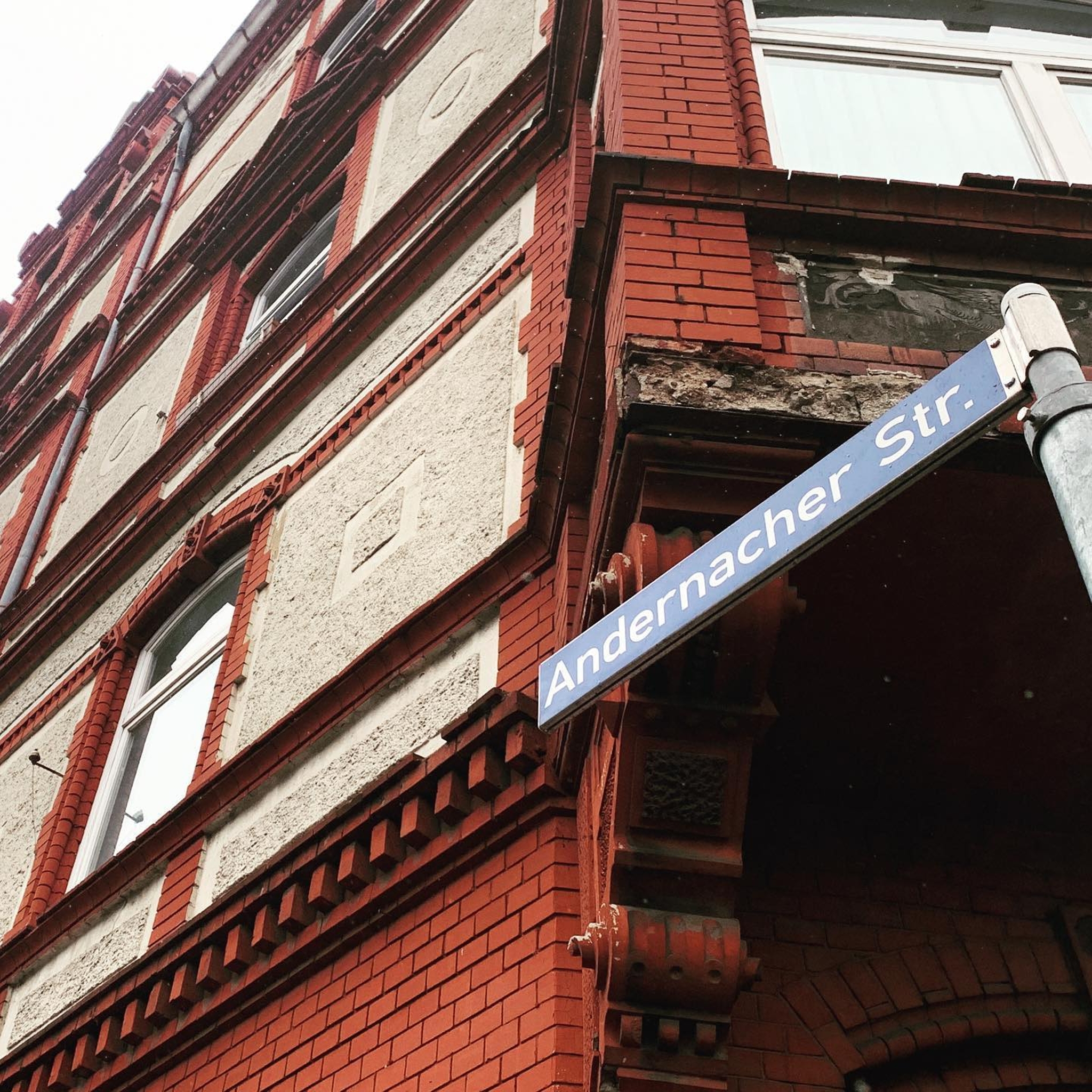 Straßenschild Andernacher Straße Straßenschild Andernacher Straße