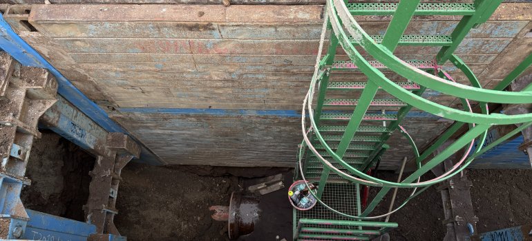 Blick in den Kanalschacht.