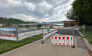 Pfaffendorfer Brücke - Sperrung der Rheinanlagen 