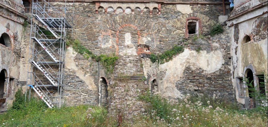 Die Freitreppe im Kehlreduit