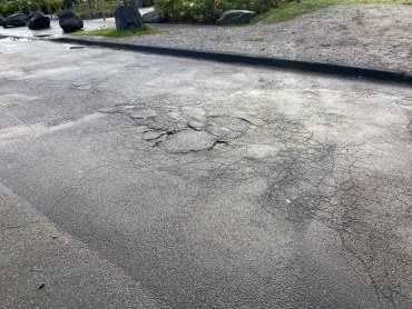 Aktuelle Schäden in der Pastor-Klein-Straße und der Peter-Klöckner-Straße. Aktuelle Schäden in der Pastor-Klein-Straße und der Peter-Klöckner-Straße.