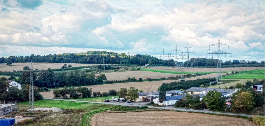 Die St.-Sebastianer-Straße muss wegen Bauarbeiten zur Ortskernentlastung Bubenheim voll gesperrt werden. Die St.-Sebastianer-Straße muss wegen Bauarbeiten zur Ortskernentlastung Bubenheim voll gesperrt werden.