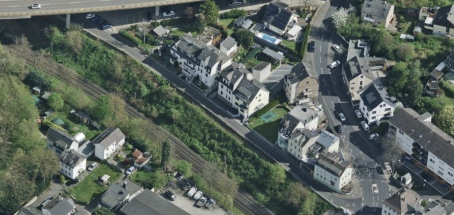 Die Mendelssohnstraße wird erneut für Arbeiten der Bahn gesperrt. Die Mendelssohnstraße wird erneut für Arbeiten der Bahn gesperrt.